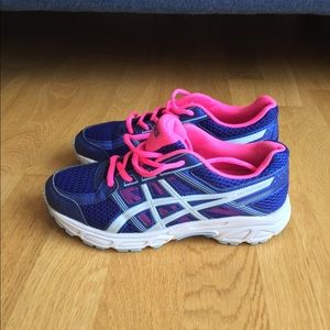ASICS running shoes, brand new condition
